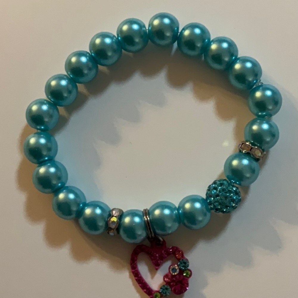 Hand Crafted Stretch Pearl Charm Bracelet Beaded Turquoise Rose Heart - Picture 7 of 7